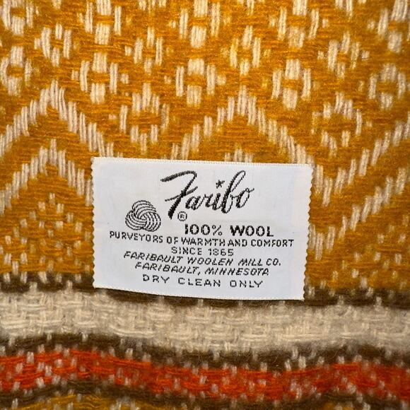 Vintage Faribo Wool Blanket Fringe Hippie Retro 60’s 70’s Orange Yellow 50x49 - Picture 2 of 5